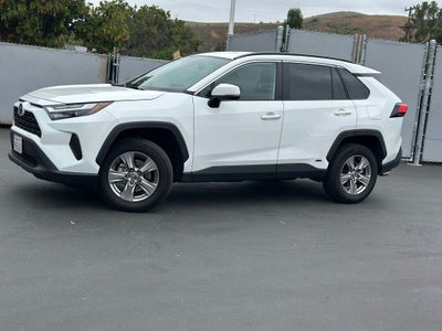 2022 Toyota RAV4 Hybrid XLE