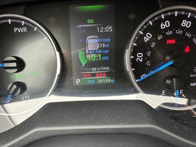 2022 Toyota RAV4 Hybrid XLE