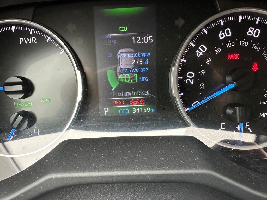 2022 Toyota RAV4 Hybrid XLE