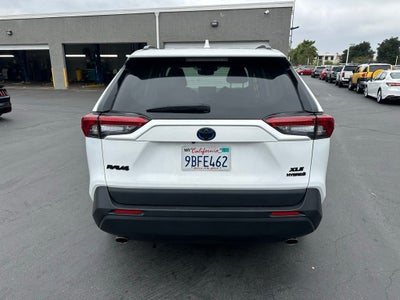 2022 Toyota RAV4 Hybrid XLE