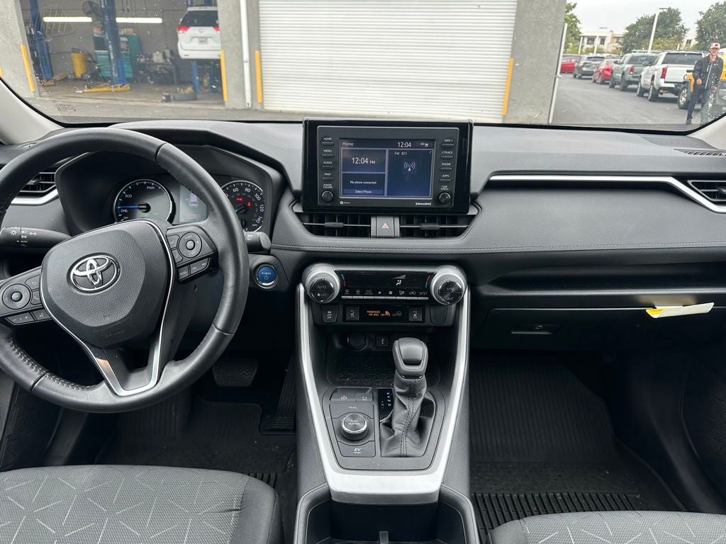 2022 Toyota RAV4 Hybrid XLE