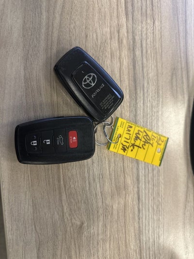 2023 Toyota RAV4 XLE