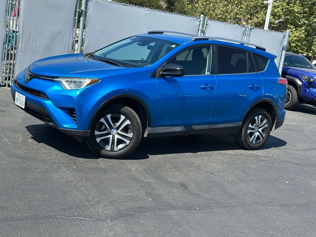 2018 Toyota RAV4 LE