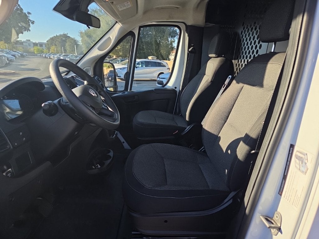 2025 RAM ProMaster 2500 Base