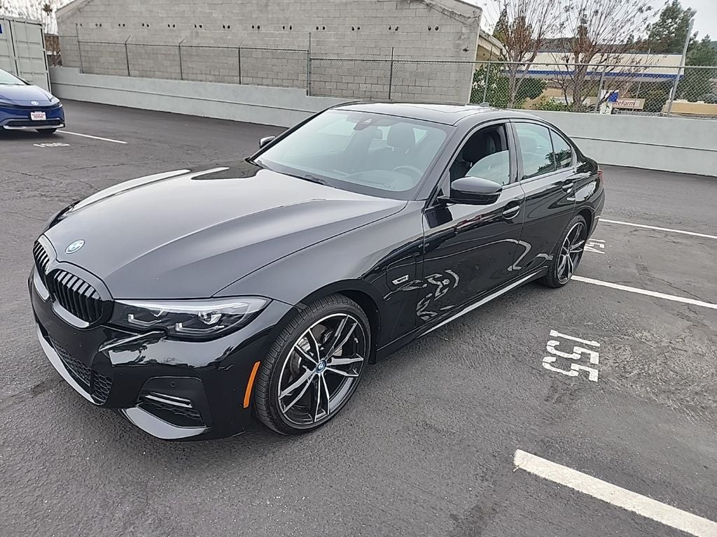 2022 BMW 3 Series 330e iPerformance