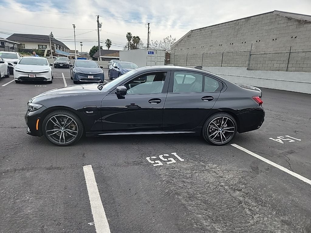 2022 BMW 3 Series 330e iPerformance