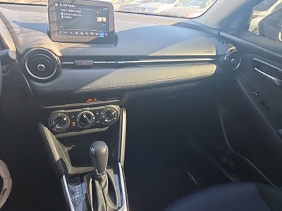 2019 Toyota Yaris LE