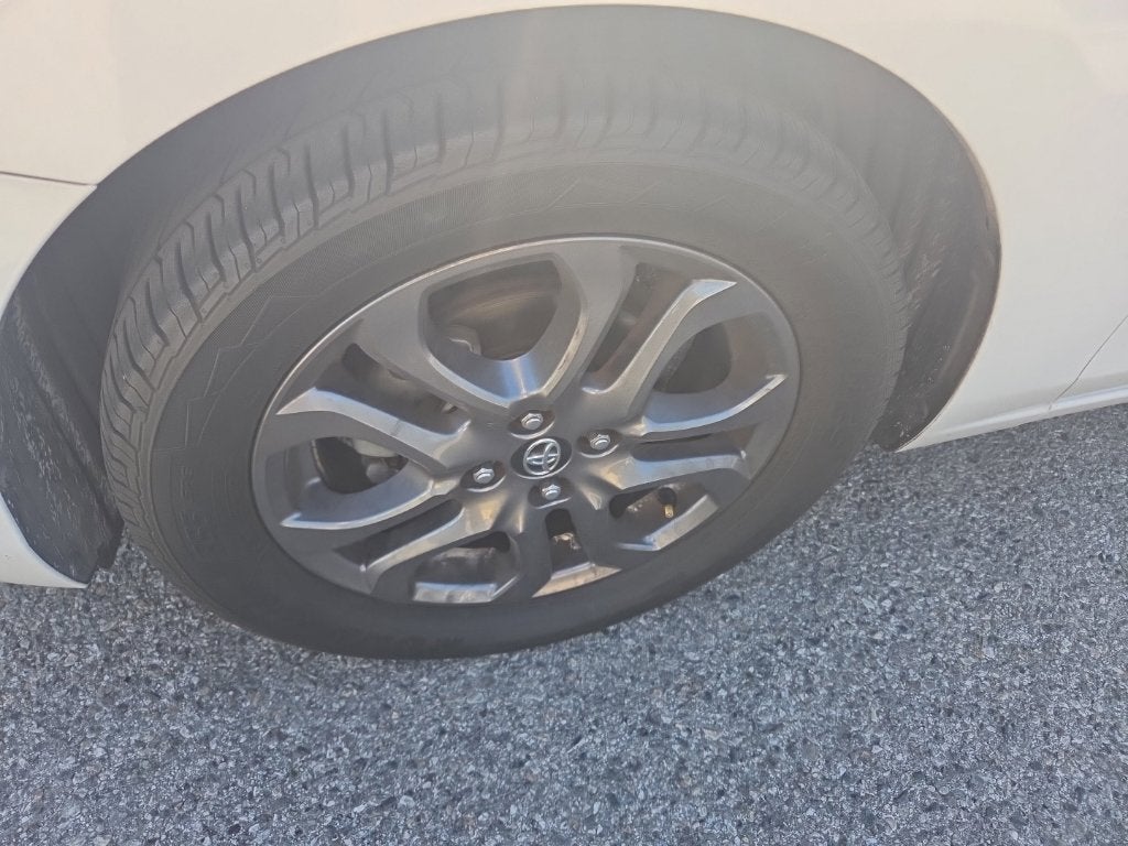 2019 Toyota Yaris LE
