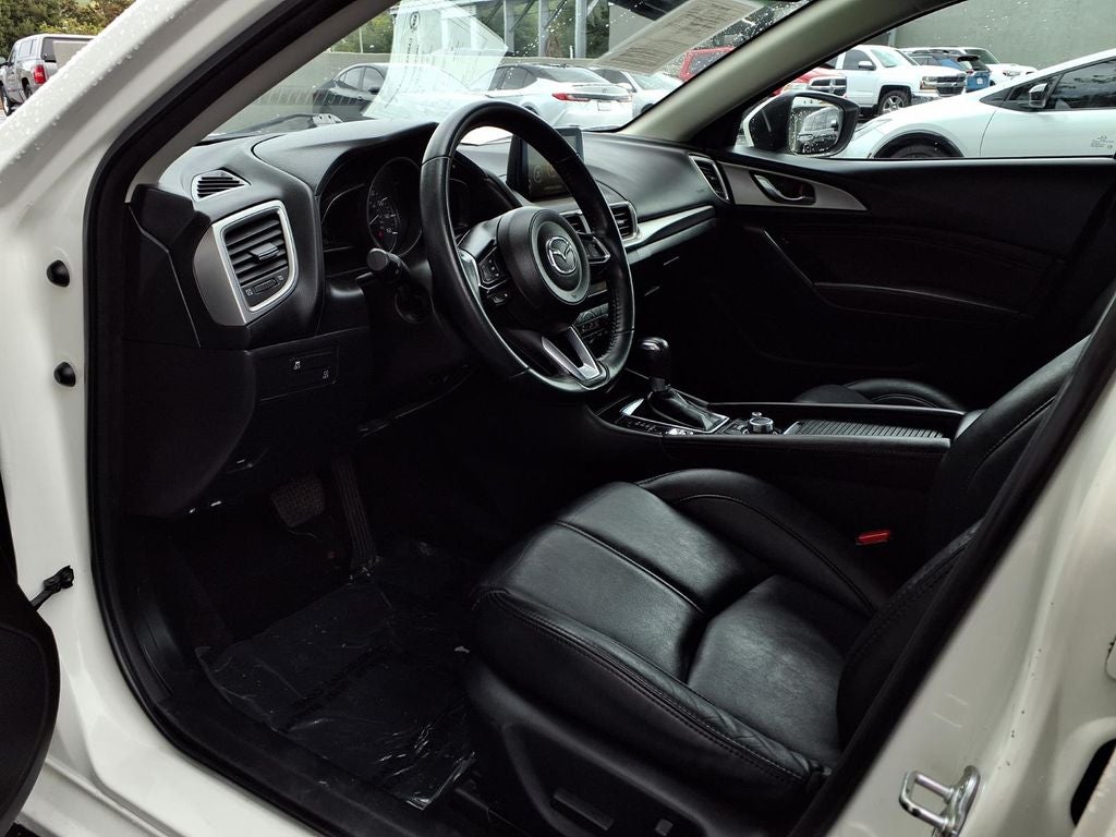 2018 Mazda Mazda3 Touring