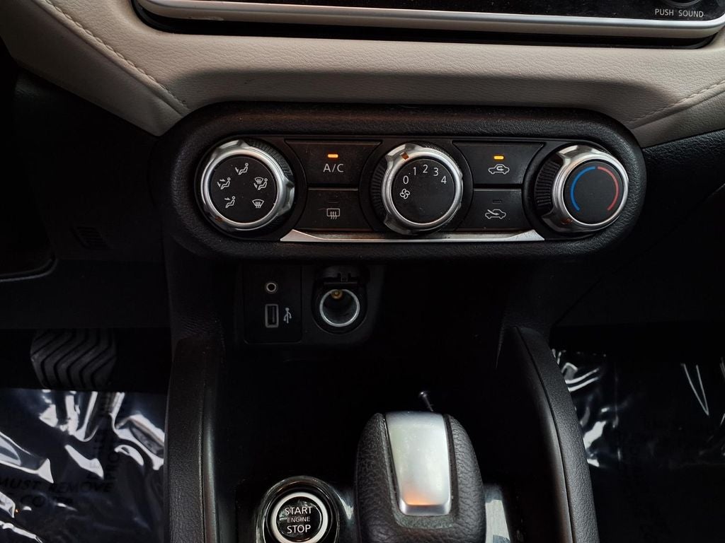 2021 Nissan Versa 1.6 SV