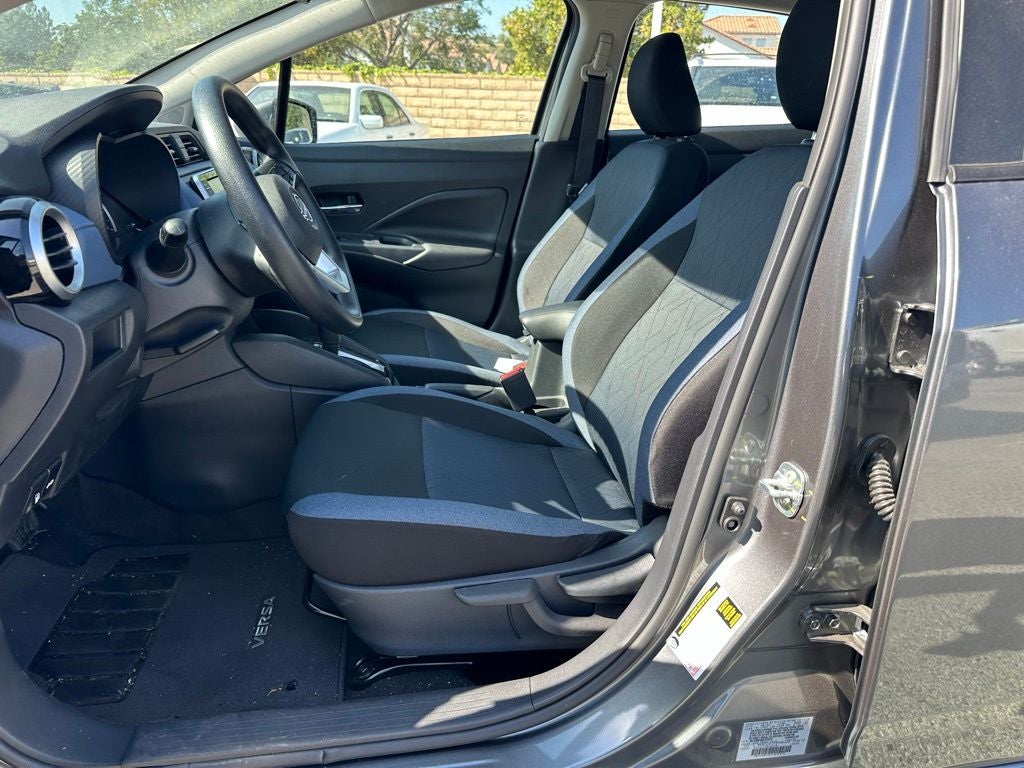2025 Nissan Versa 1.6 SV