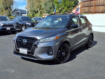 2021 Nissan Kicks SR