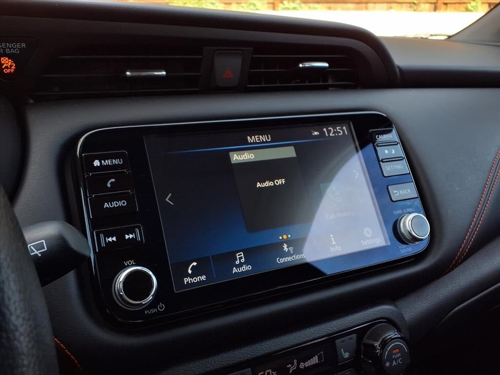 2021 Nissan Kicks SR