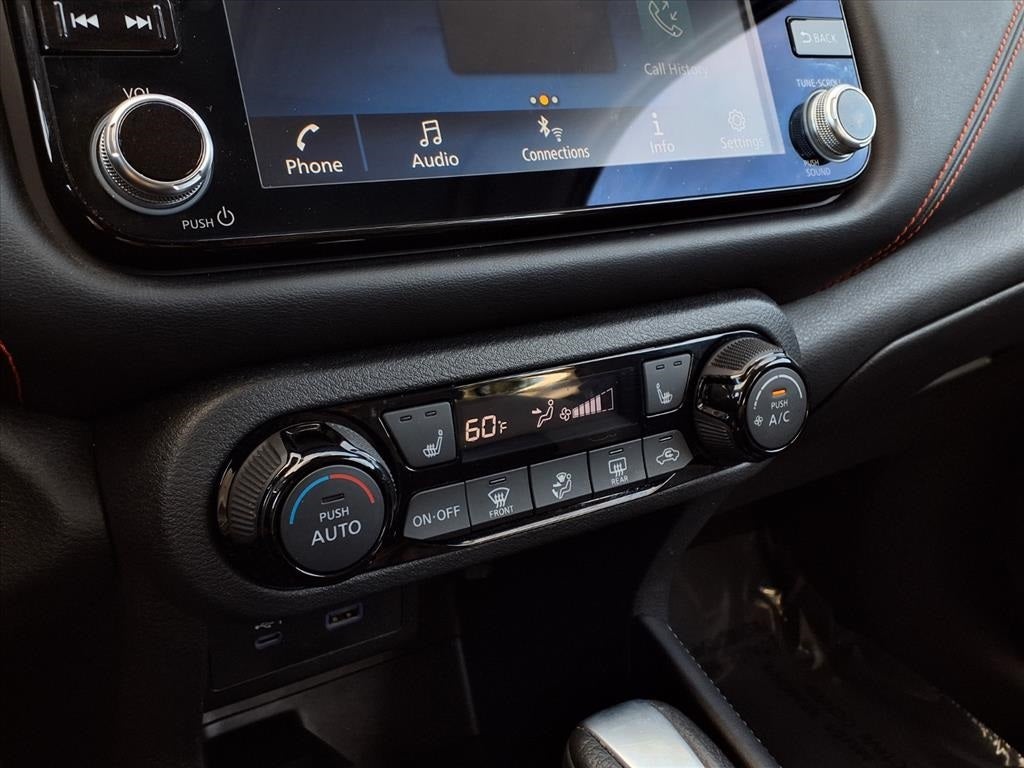 2021 Nissan Kicks SR