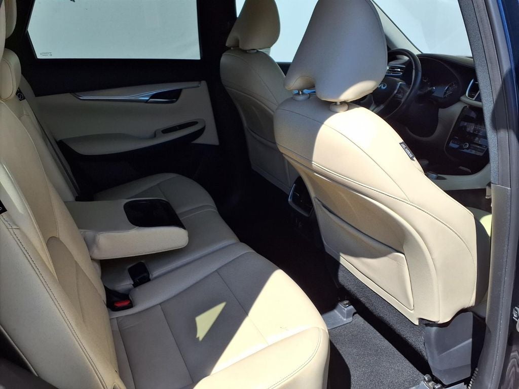 2021 INFINITI QX50 LUXE