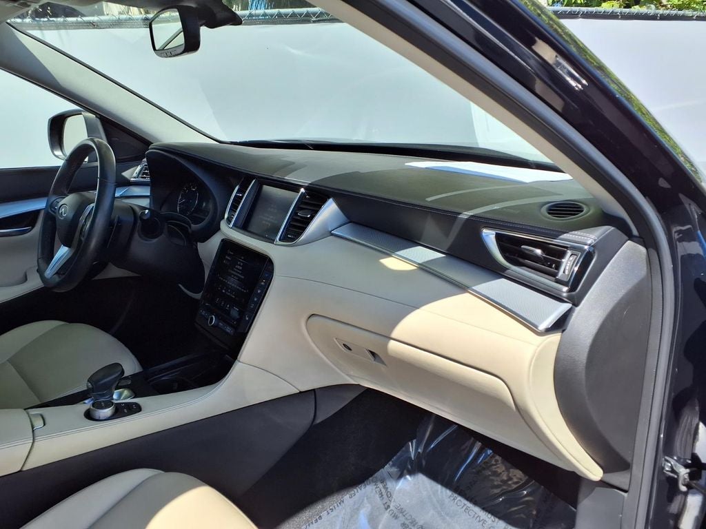 2021 INFINITI QX50 LUXE