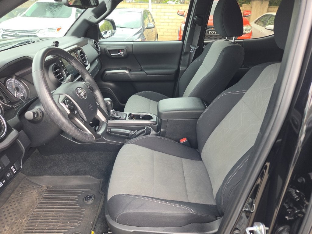 2023 Toyota Tacoma TRD Sport V6