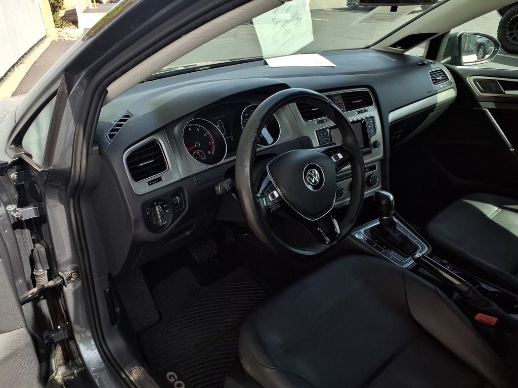 2015 Volkswagen Golf SportWagen SE