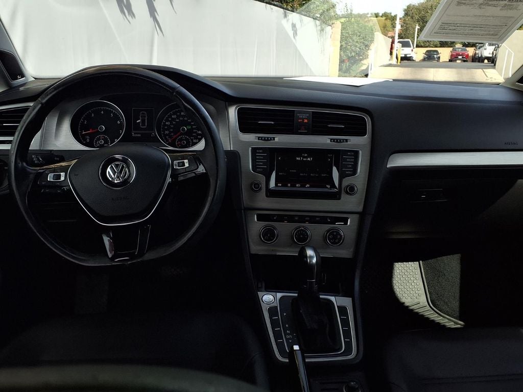 2015 Volkswagen Golf SportWagen SE