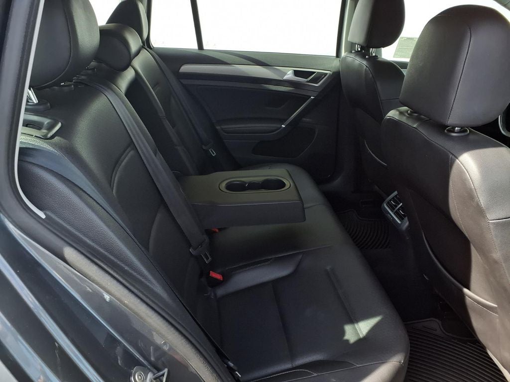 2015 Volkswagen Golf SportWagen SE