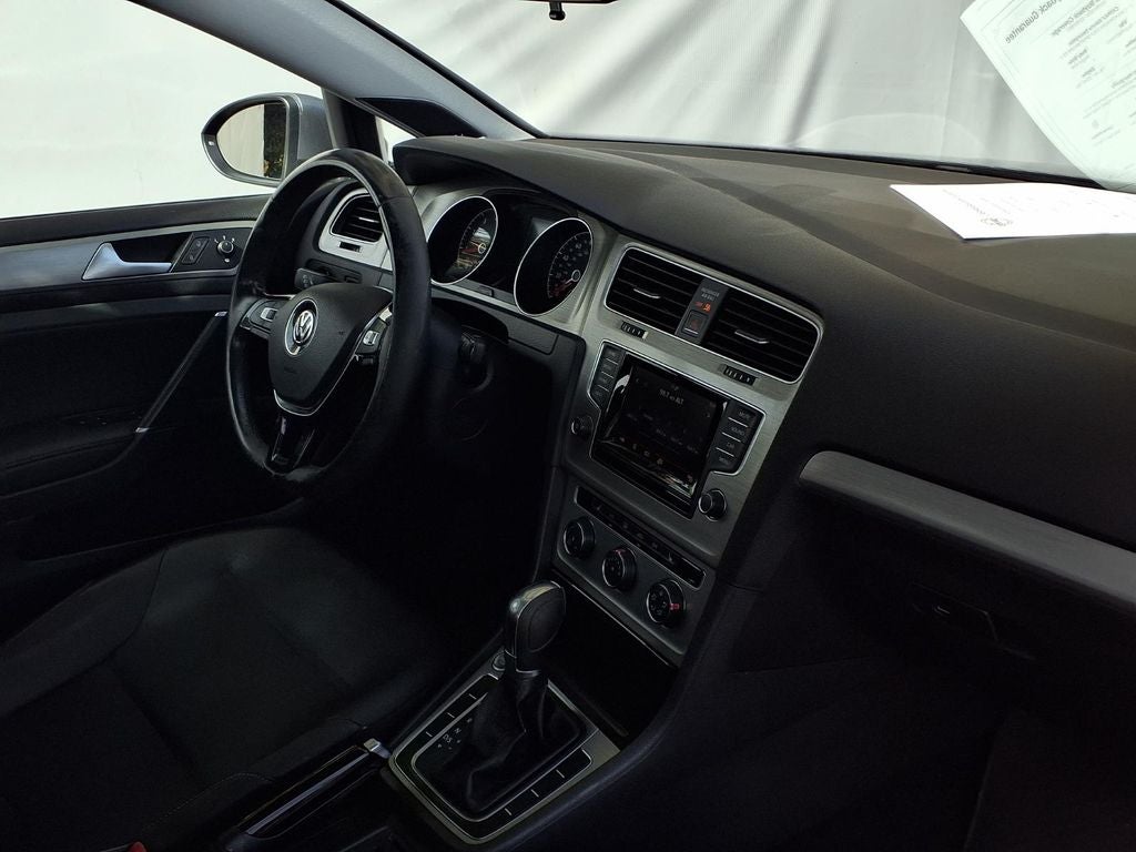 2015 Volkswagen Golf SportWagen SE