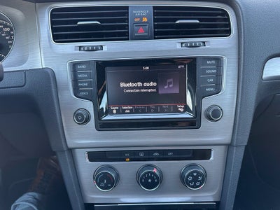 2015 Volkswagen Golf SportWagen S