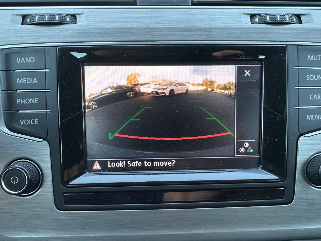 2015 Volkswagen Golf SportWagen S