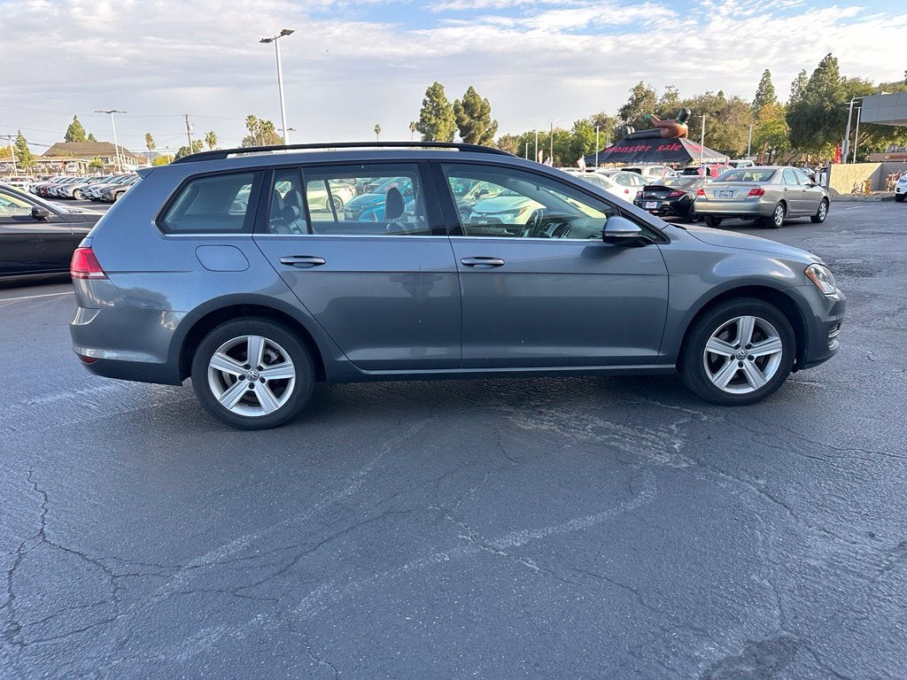 2015 Volkswagen Golf SportWagen S