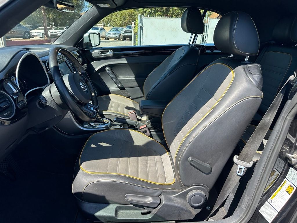 2017 Volkswagen Beetle 1.8T Dune