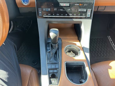 2019 Toyota Avalon Hybrid Limited