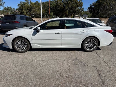 2019 Toyota Avalon Hybrid Limited