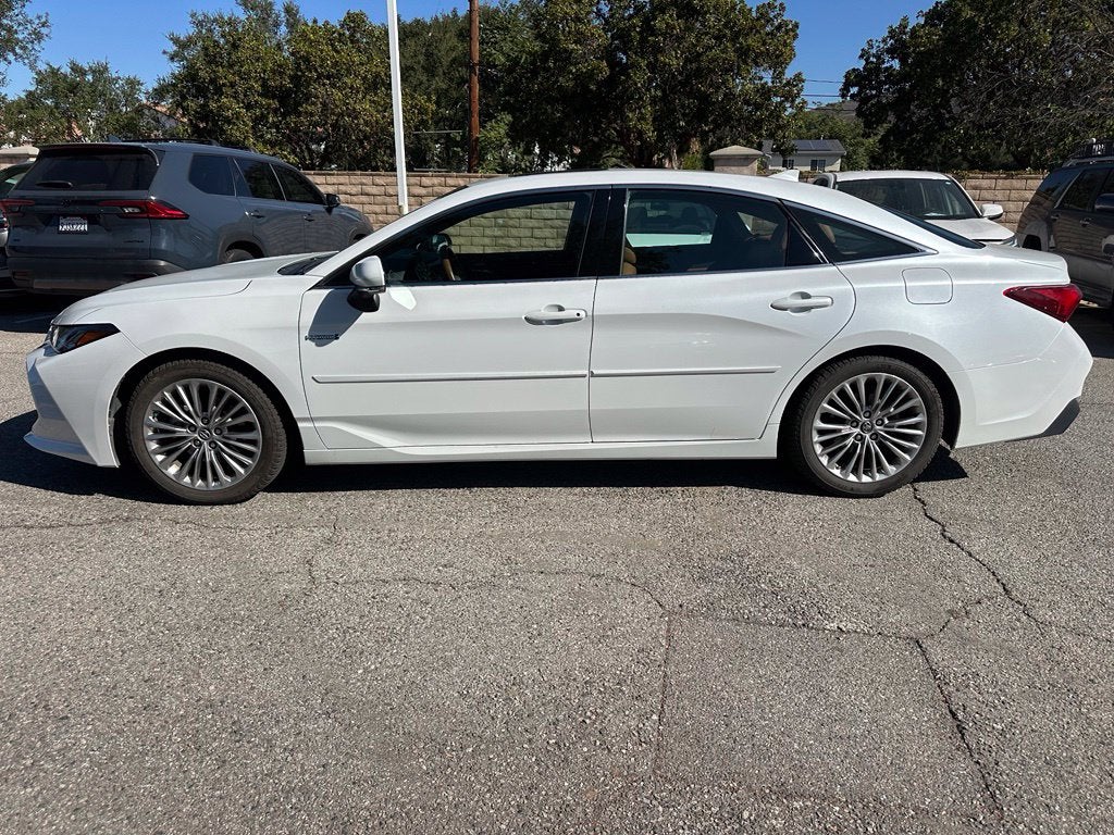 2019 Toyota Avalon Hybrid Limited