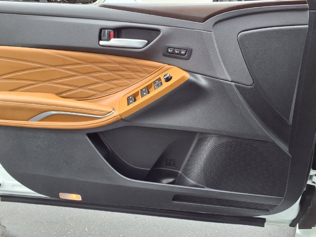 2019 Toyota Avalon Hybrid Limited