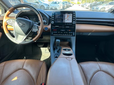 2019 Toyota Avalon Hybrid Limited