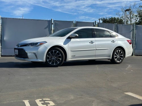 2017 Toyota Avalon Hybrid XLE Premium