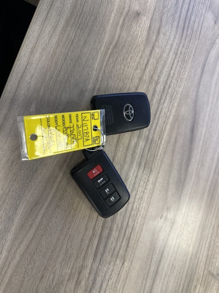 2017 Toyota Avalon Hybrid XLE Premium