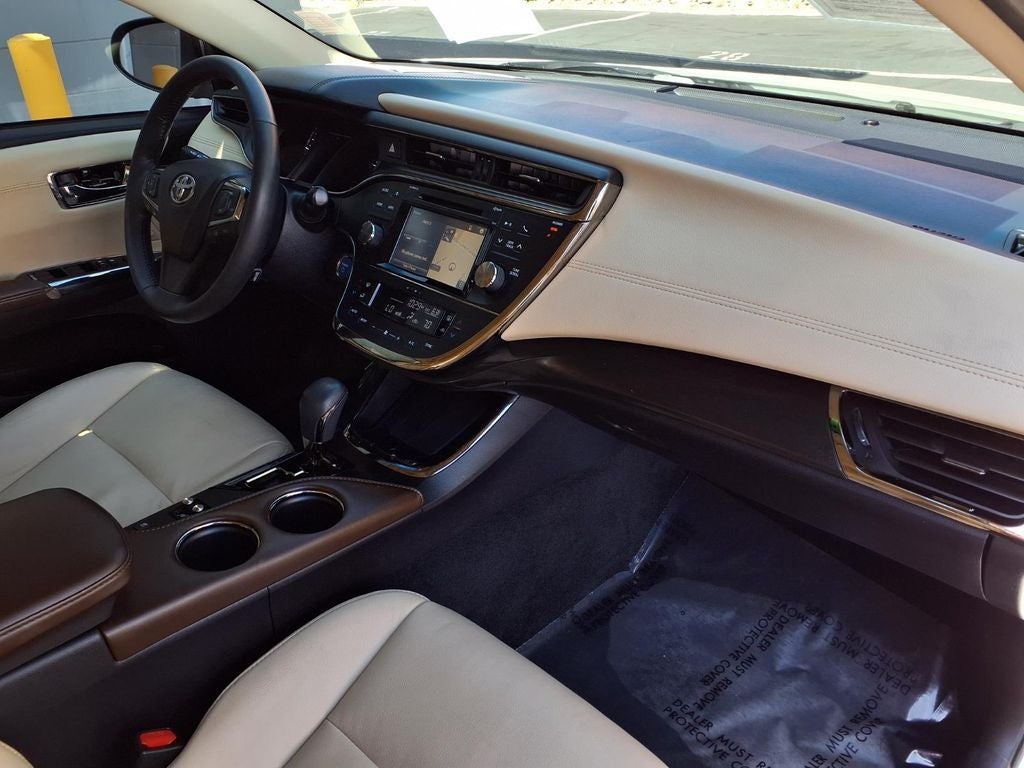2017 Toyota Avalon Hybrid XLE Premium