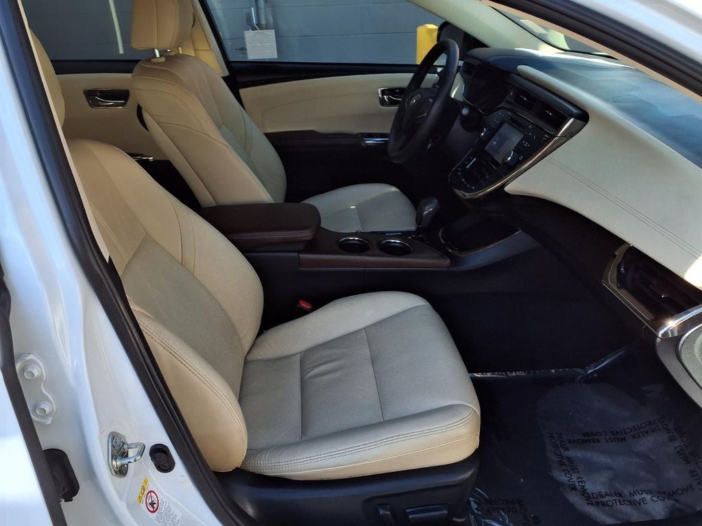 2017 Toyota Avalon Hybrid XLE Premium