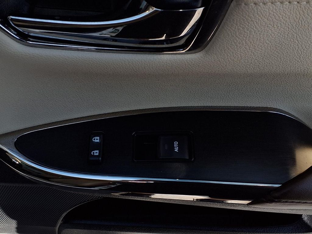 2017 Toyota Avalon Hybrid XLE Premium