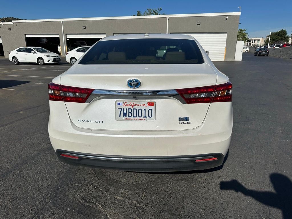 2017 Toyota Avalon Hybrid XLE Premium