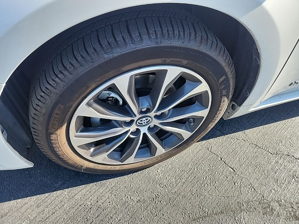 2017 Toyota Avalon Hybrid XLE Premium