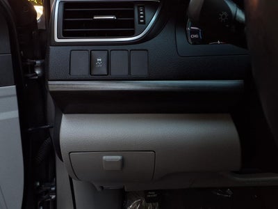 2017 Toyota Camry Hybrid XLE