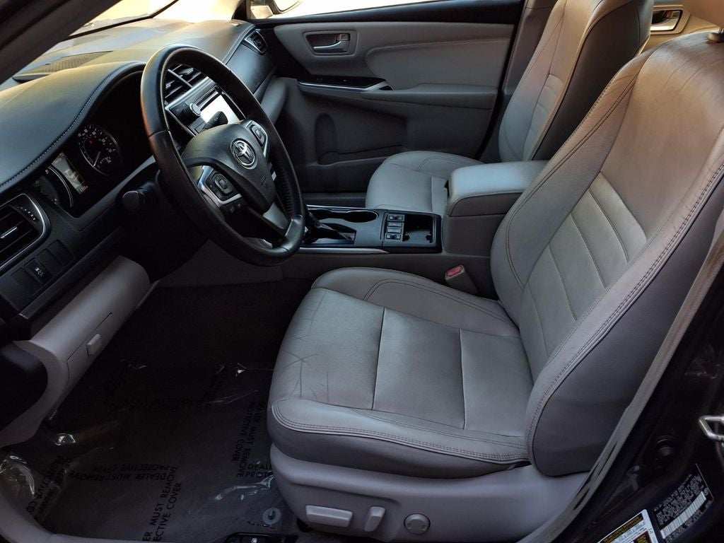 2017 Toyota Camry Hybrid XLE