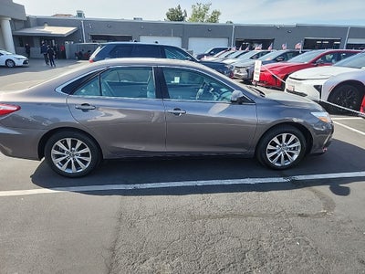 2017 Toyota Camry Hybrid XLE