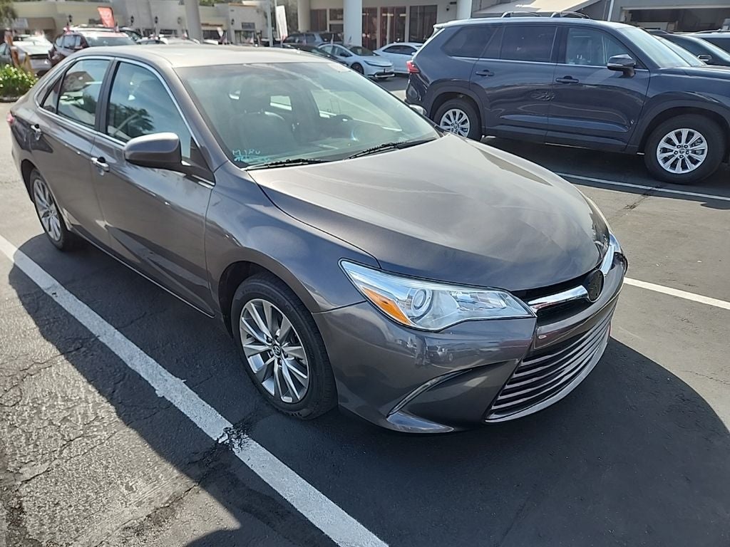 2017 Toyota Camry Hybrid XLE