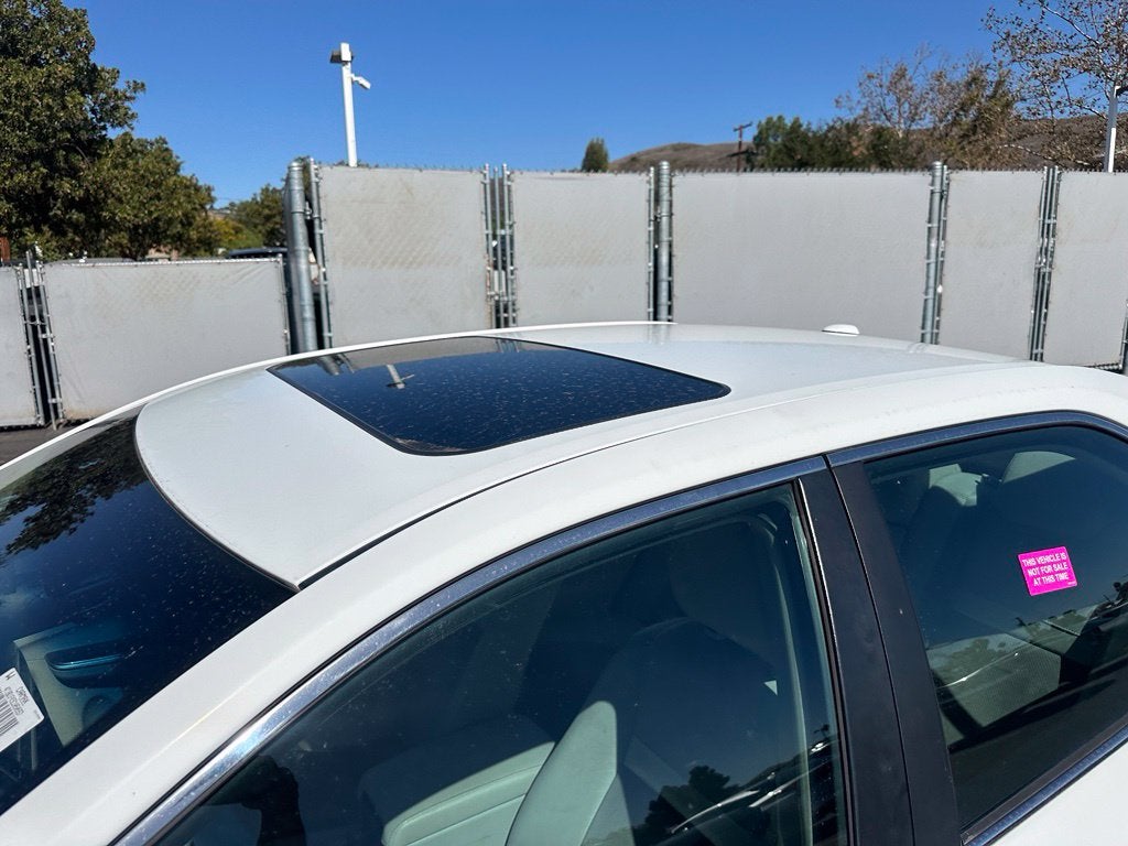 2012 Toyota Camry Hybrid XLE