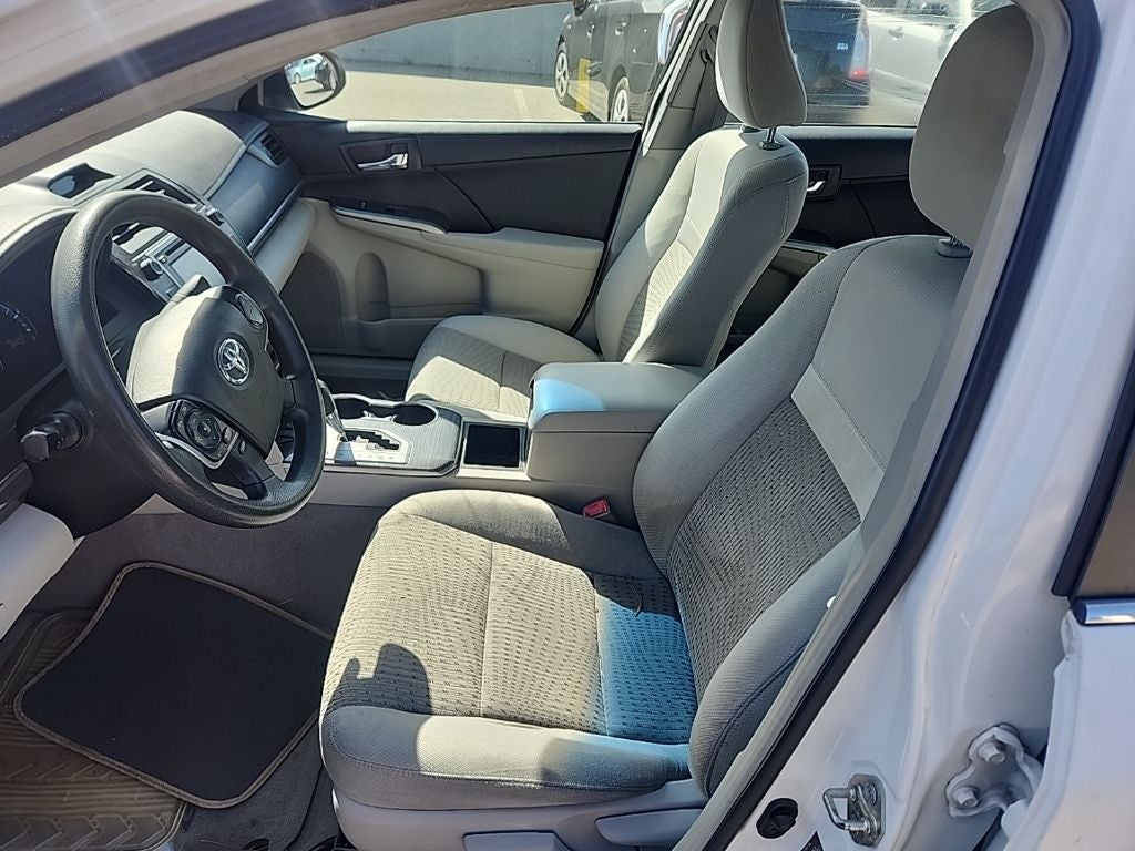 2013 Toyota Camry Hybrid LE