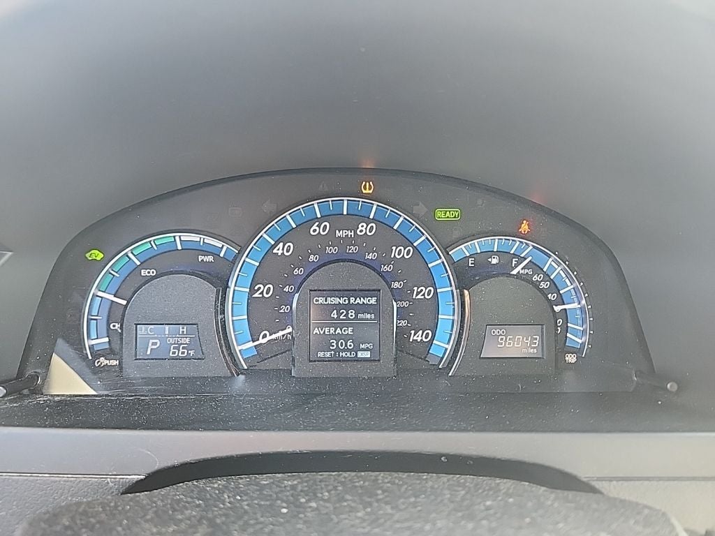 2013 Toyota Camry Hybrid LE