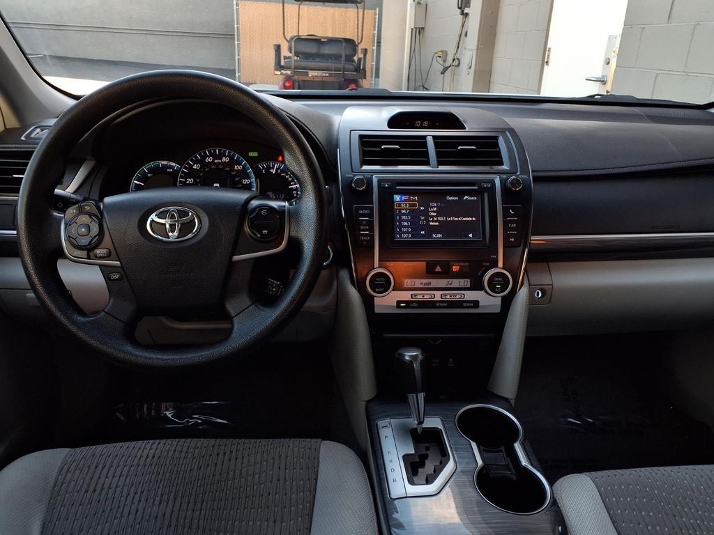 2013 Toyota Camry Hybrid LE