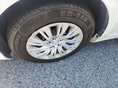 2013 Toyota Camry Hybrid LE